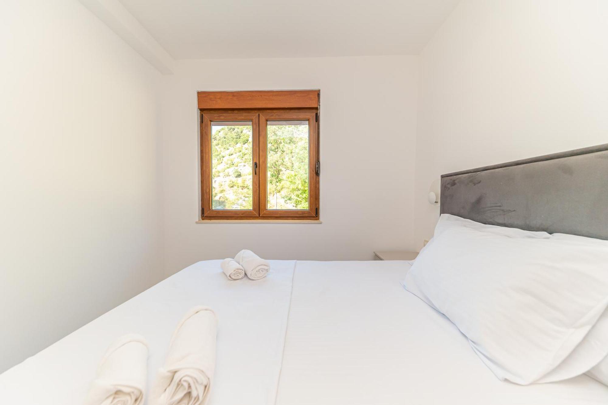Ferienwohnung Red Hill Kotor Exterior foto