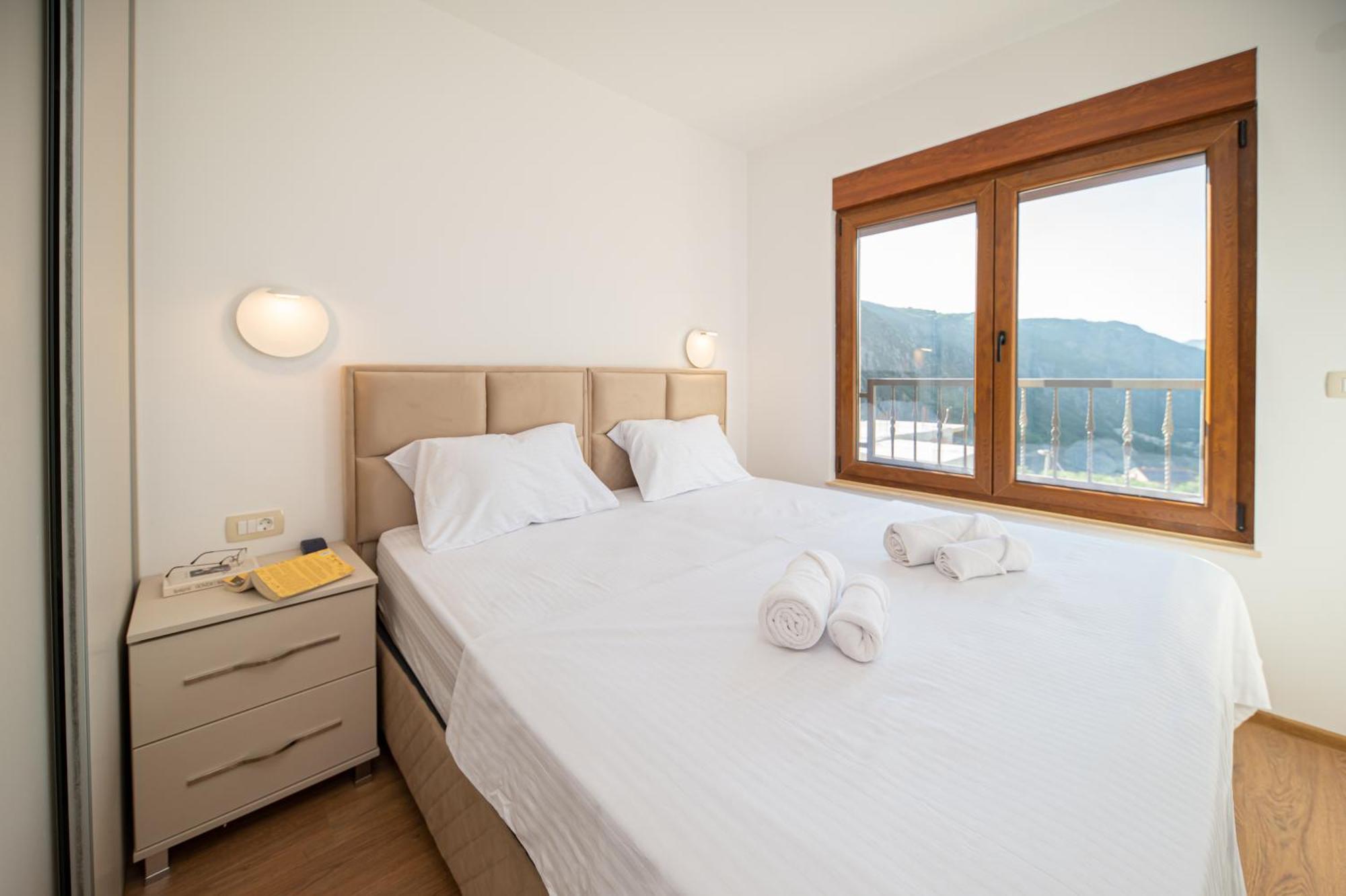 Ferienwohnung Red Hill Kotor Exterior foto