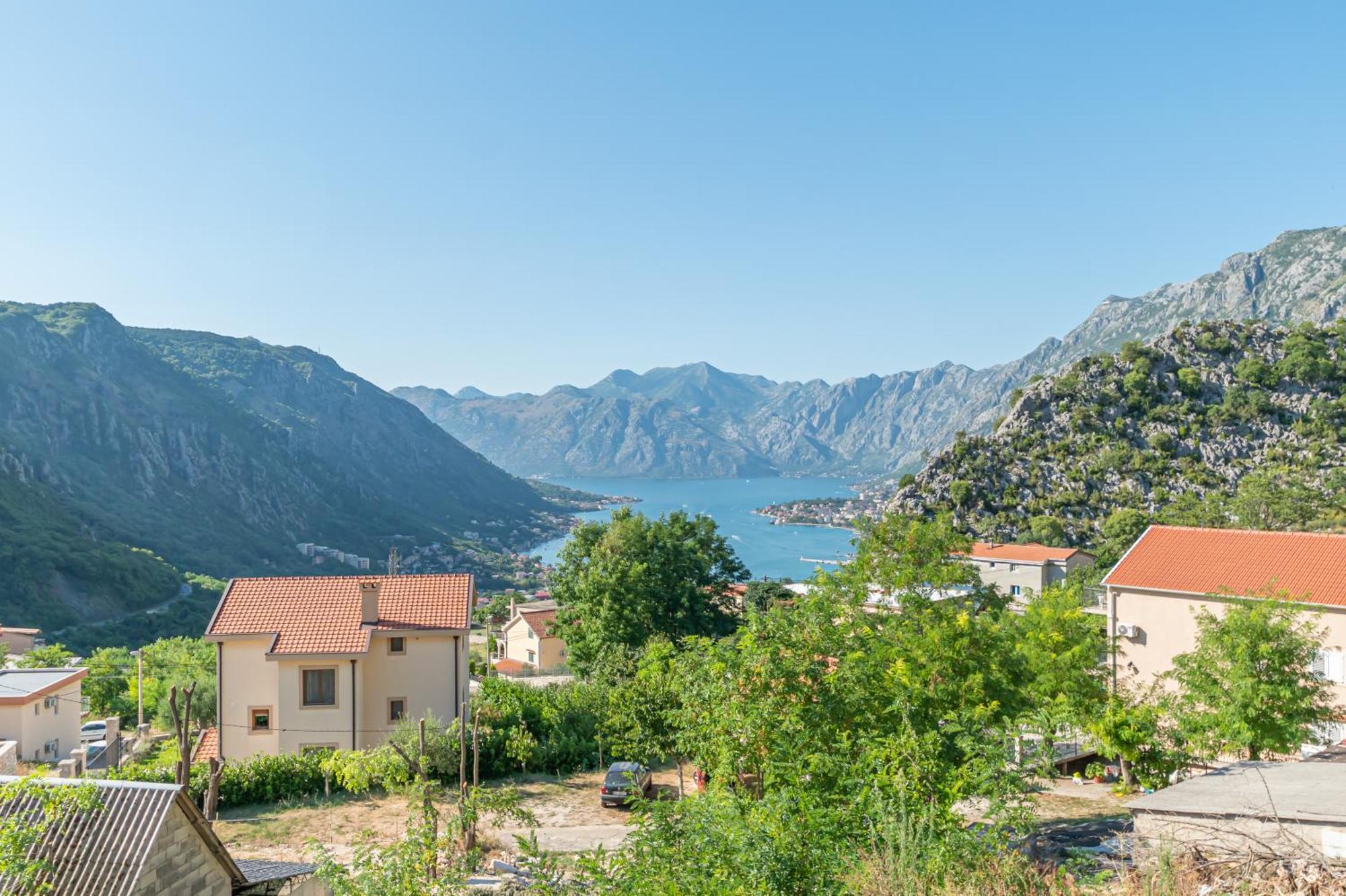 Ferienwohnung Red Hill Kotor Exterior foto